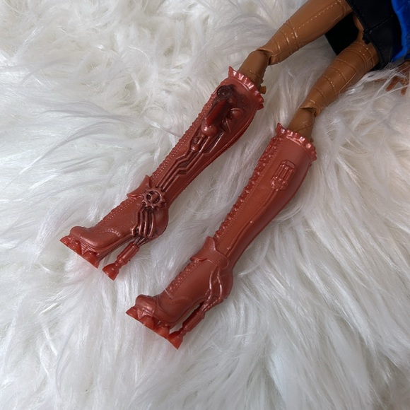 [SOLD] 2012 Monster High Signature Wave 4 Robecca Steam Doll #3652 - Picture 8 of 14